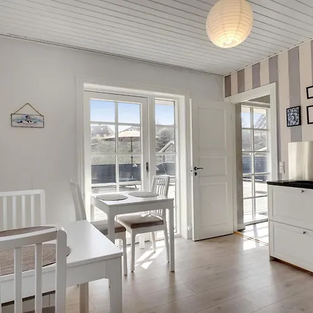 Klithuset Henne Strand